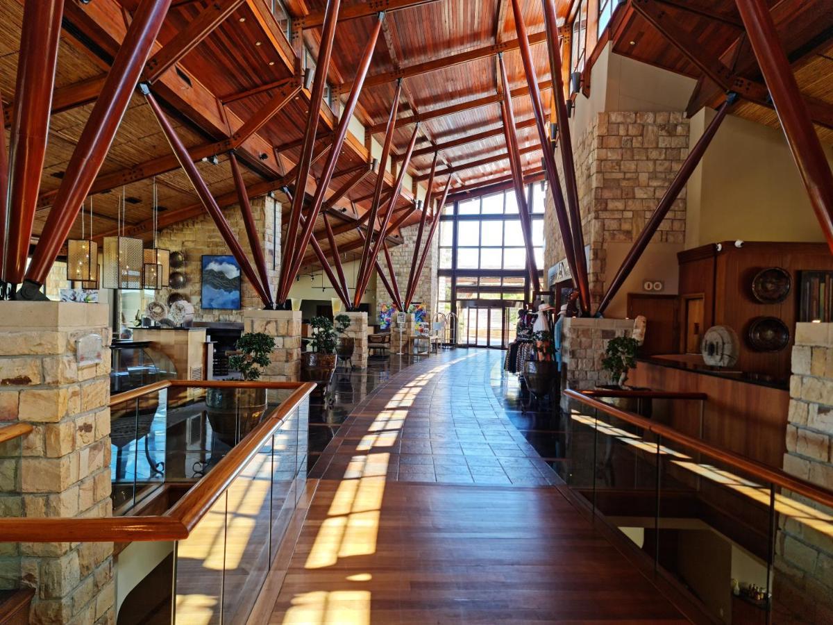 Arabella Hotel, Golf And Spa Hermanus Exteriör bild Interior of the hotel