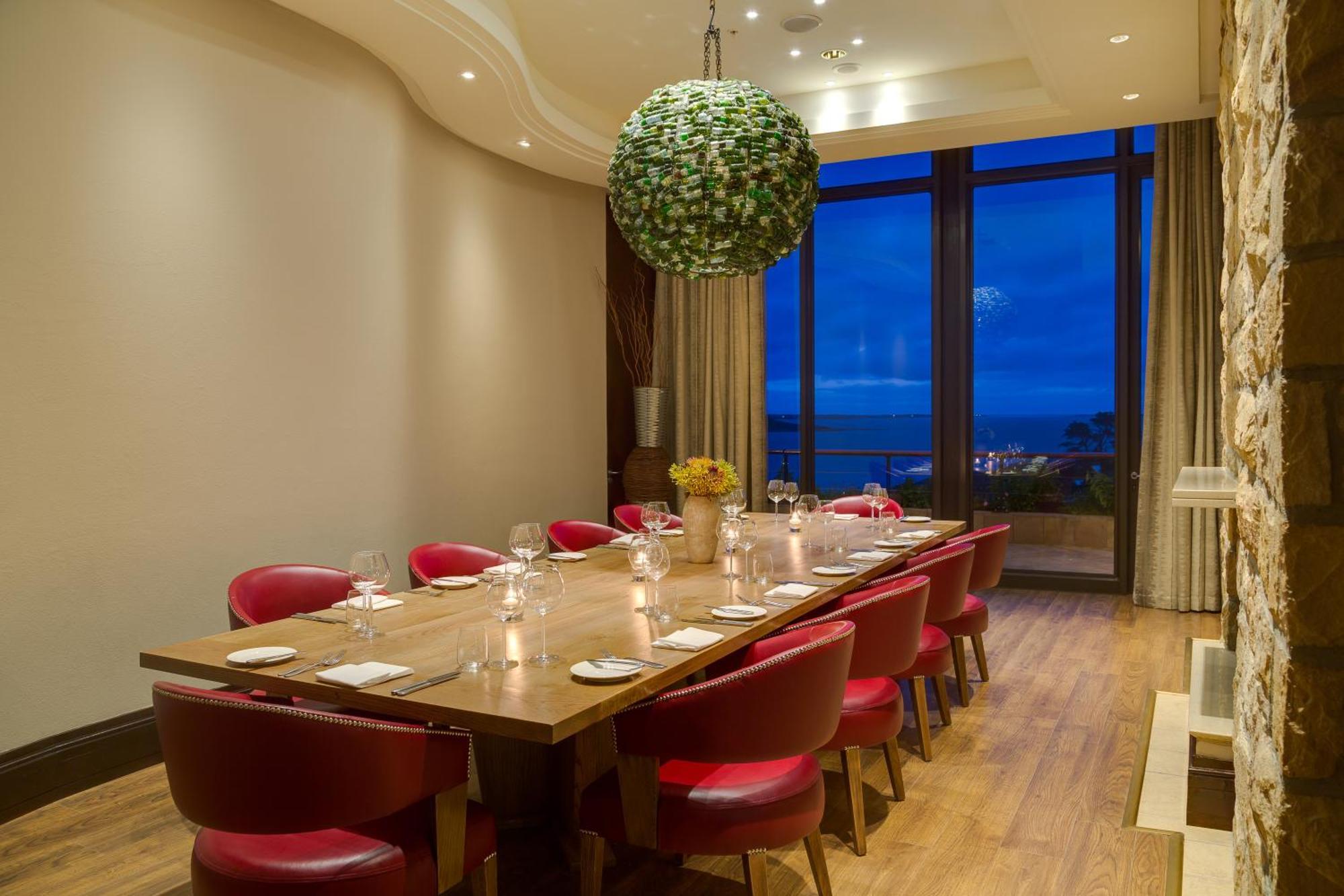 Arabella Hotel, Golf And Spa Hermanus Exteriör bild Private dining room at the restaurant